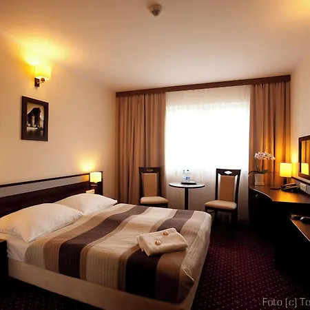Amber Hotel-3